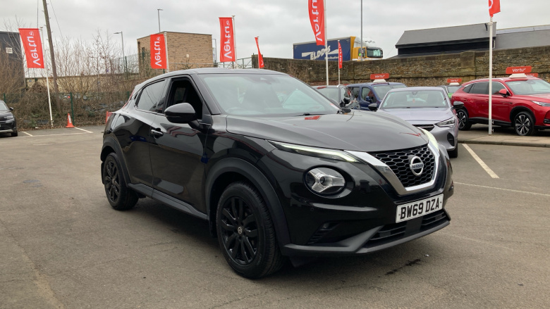 Nissan Juke 1.0 DiG-T N-Connecta 5dr Petrol Hatchback